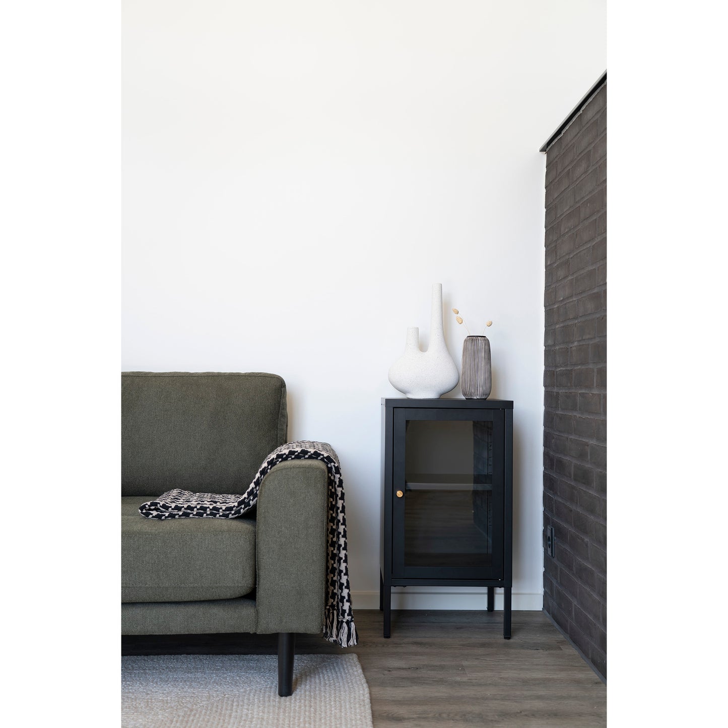 DALBY - Table d'appoint / chevet - métal Noir - H 70 cm