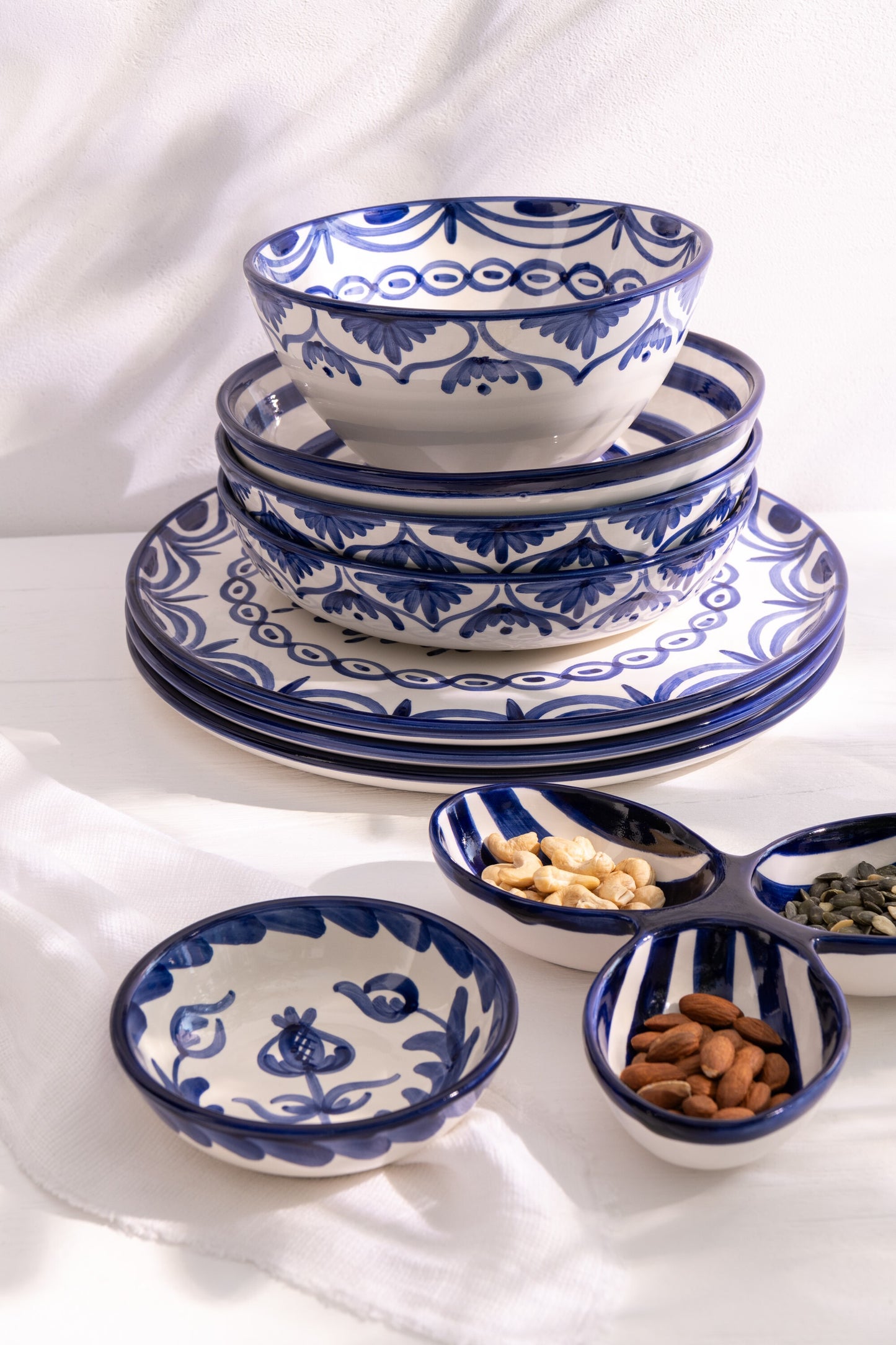 GRANADA - Plat apéritif trèfle céramique blanc/bleu de cobalt
