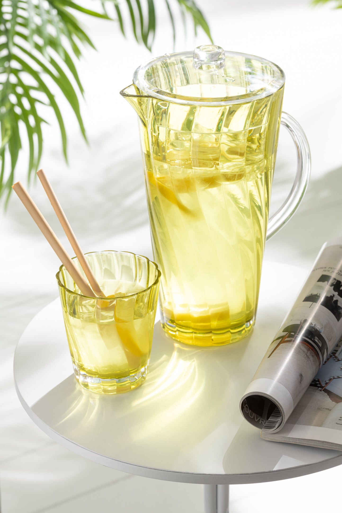 MIX - 4 Verres plastique - (couleurs assorties)