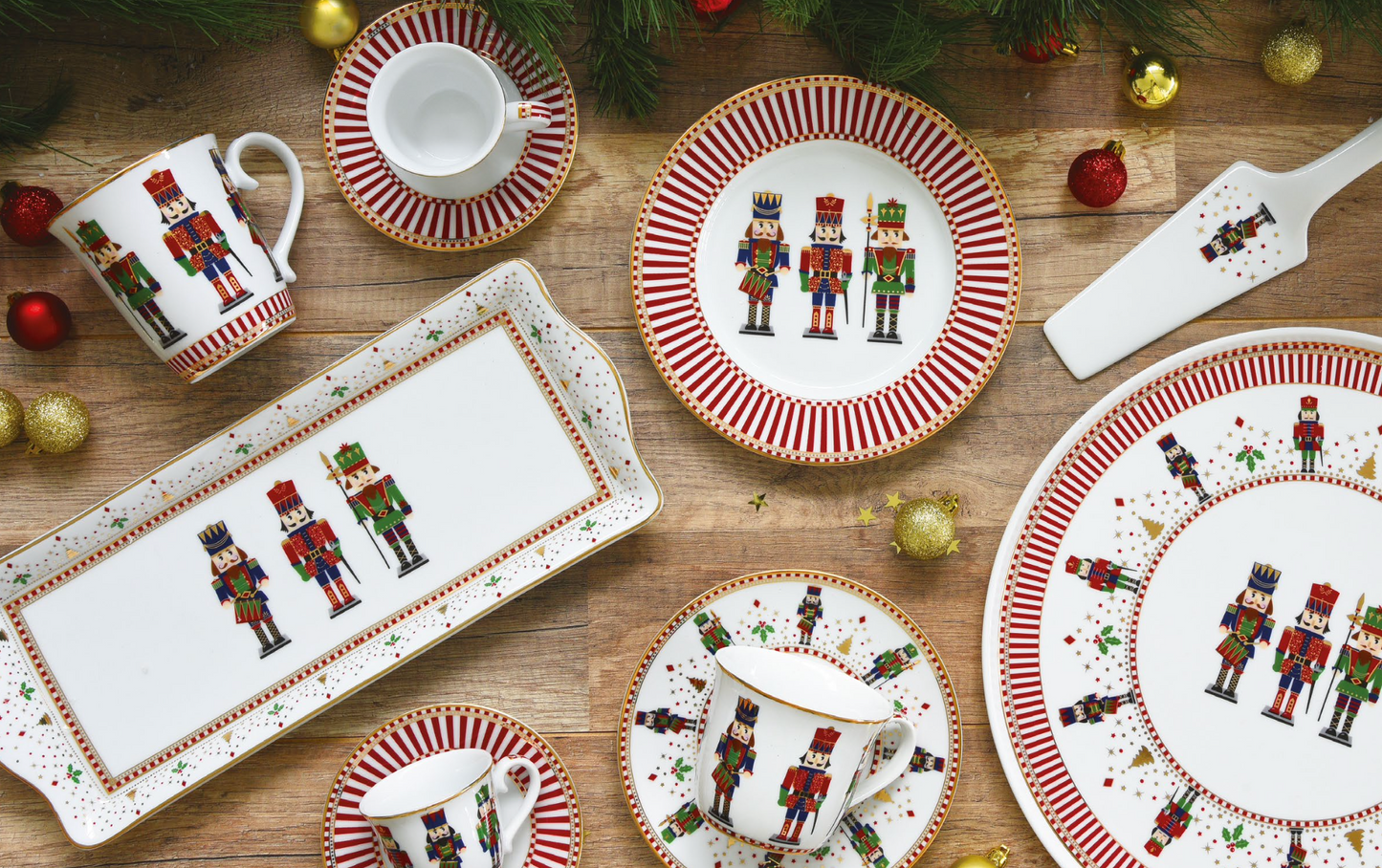 CASSE NOISETTE assiette à déssert D19 cm