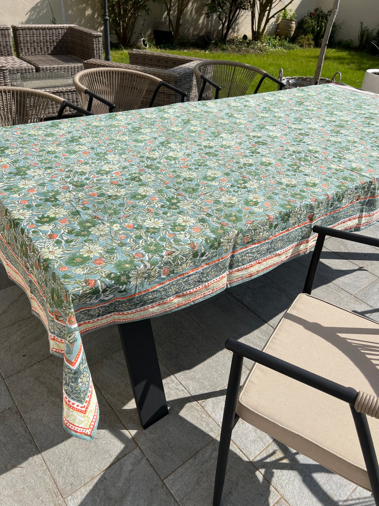MEERA - Nappe indienne à imprimé floral bleu vert