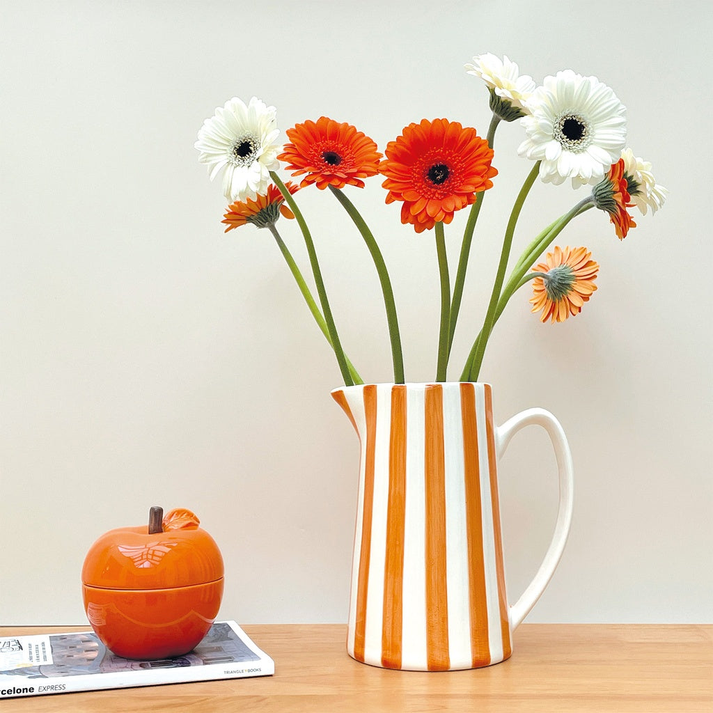 Pichet rayure orange - L17,8 x P12,5 x H21,3 cm