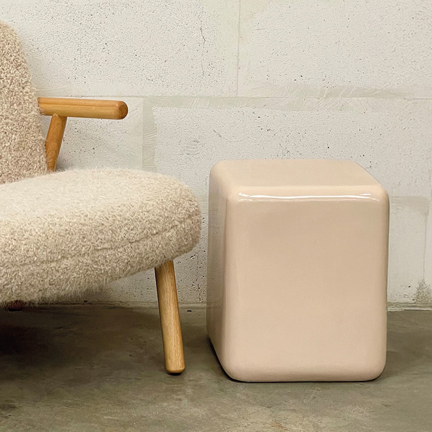 RETRO Bout de canapé céramique beige H40 cm