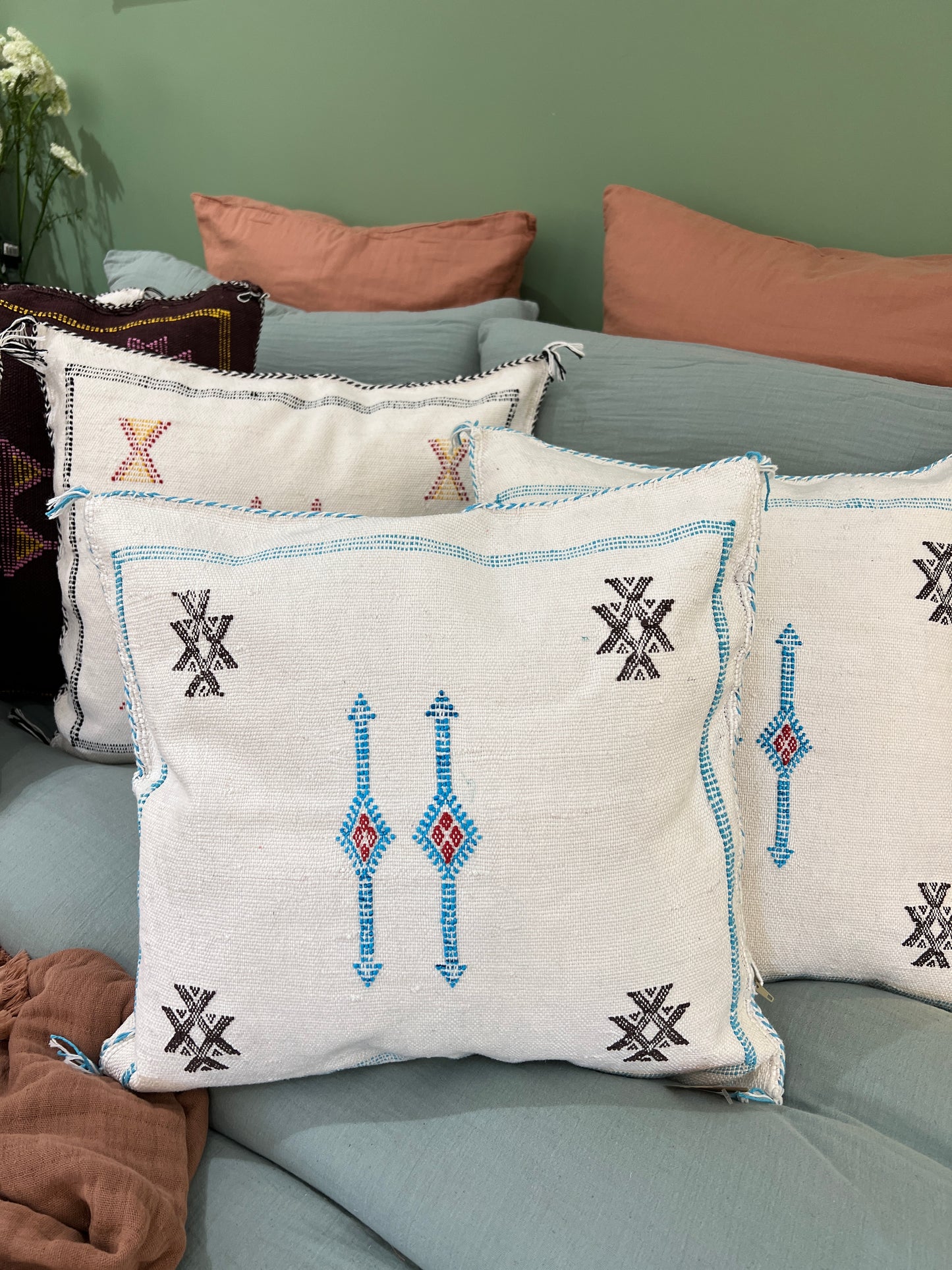 Coussin Berbère - Ecru/noir turquoise - 45 x 45 cm environ