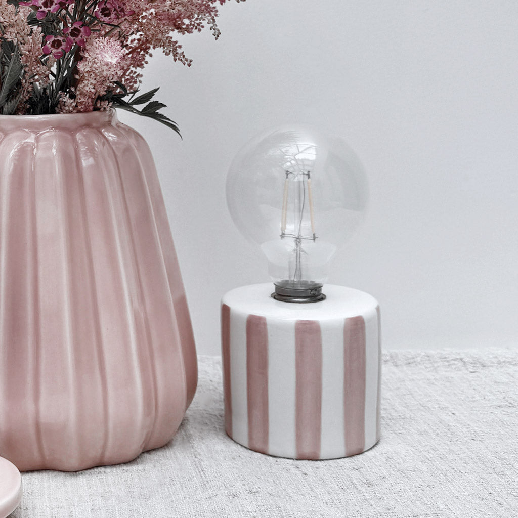 Lampe décorative rayure Rose à piles - D8,8 x H17,5 cm