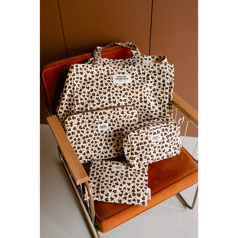 Trousse de Toilette Léopard Coeur, Amour toujours